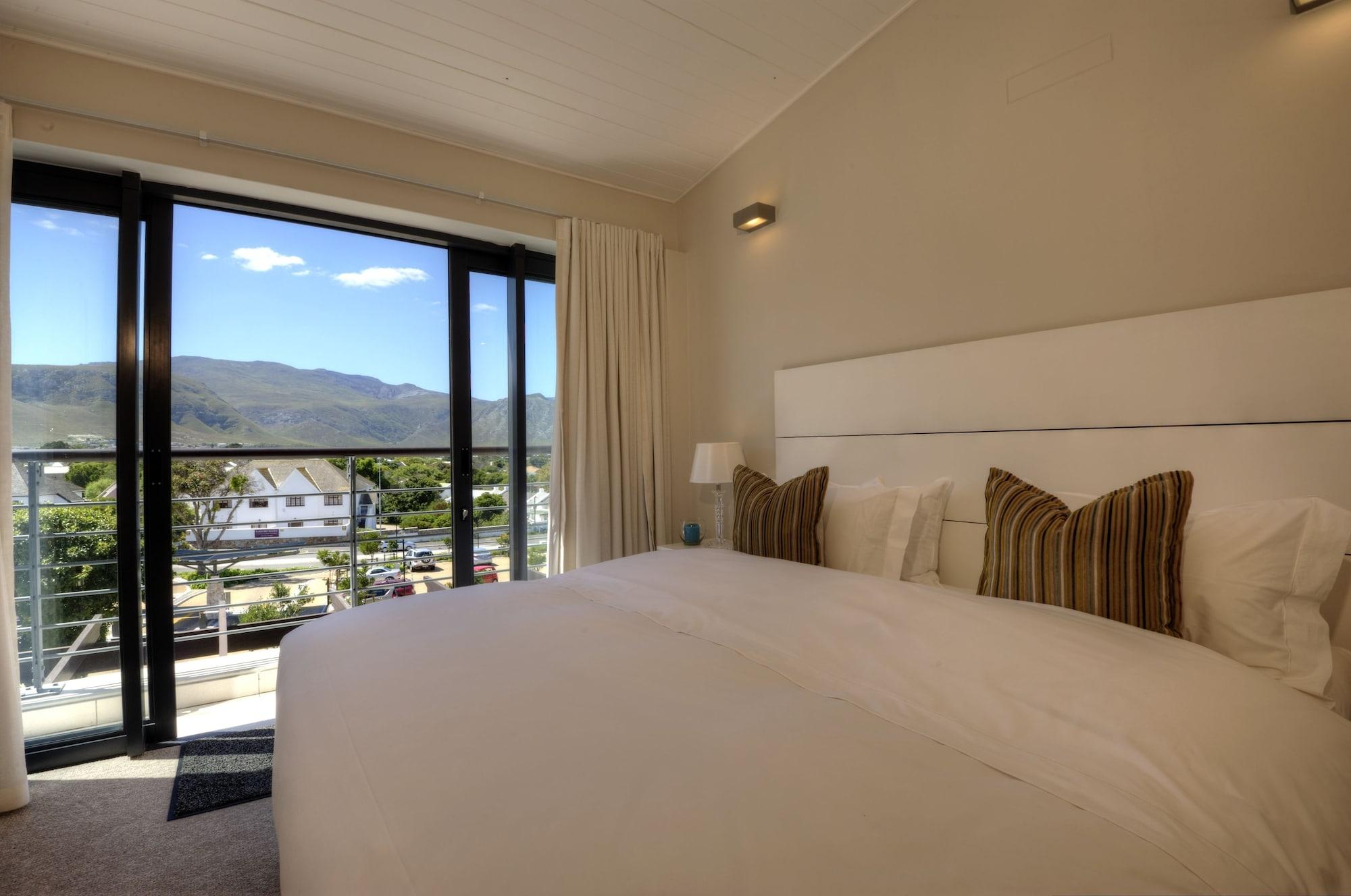 Whale Coast All-Suite-Hotel - Dcc Hotel Group Hermanus Exterior foto