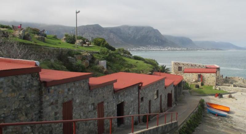 Whale Coast All-Suite-Hotel - Dcc Hotel Group Hermanus Exterior foto