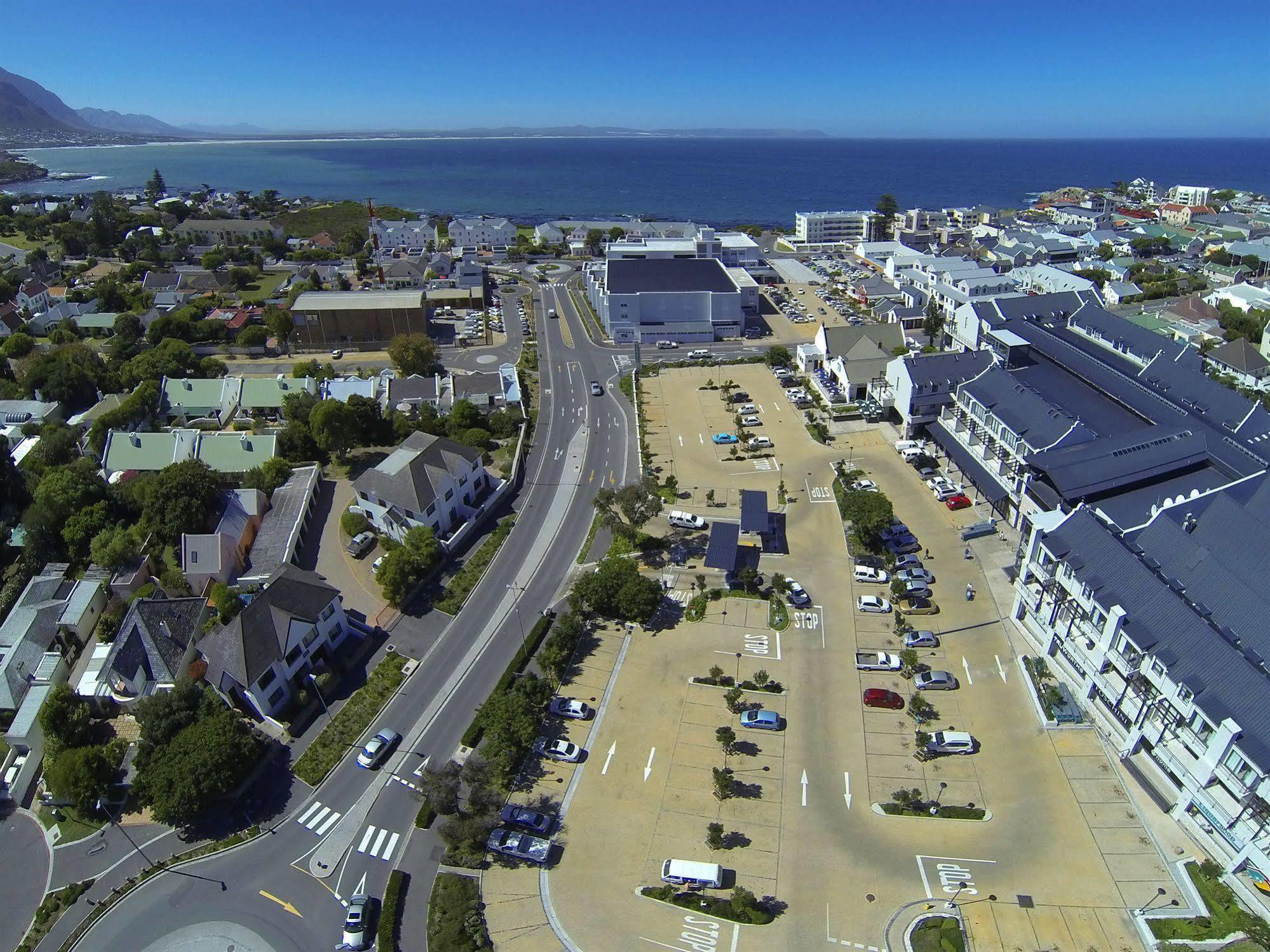 Whale Coast All-Suite-Hotel - Dcc Hotel Group Hermanus Exterior foto